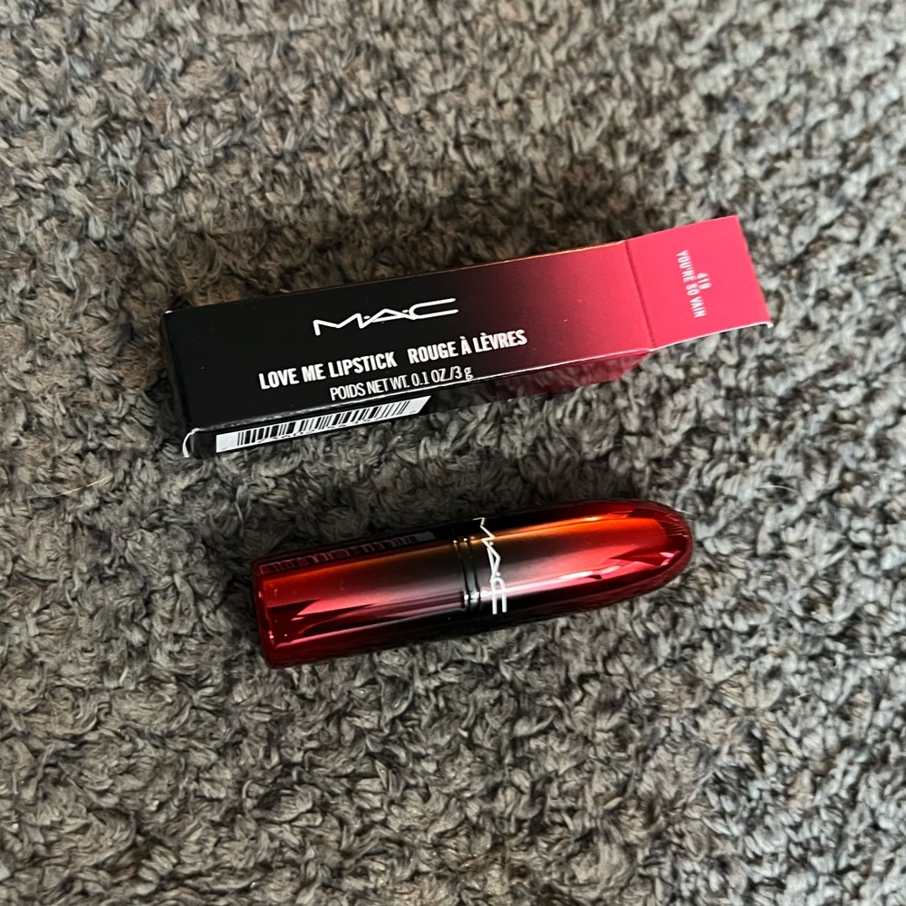 Mac love me lipstick